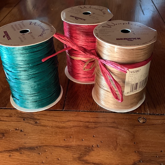 Assorted Holiday Raphia and Ribbon - Picture 6 of 10